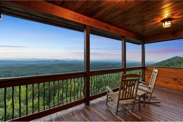 279 Rising Star Lane, Mineral Bluff, GA 30559