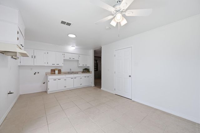 4018 Darlinghurst Drive, Houston, TX 77045