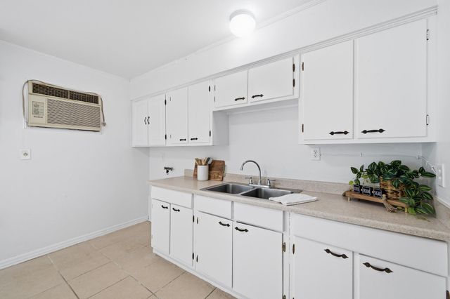 4018 Darlinghurst Drive, Houston, TX 77045