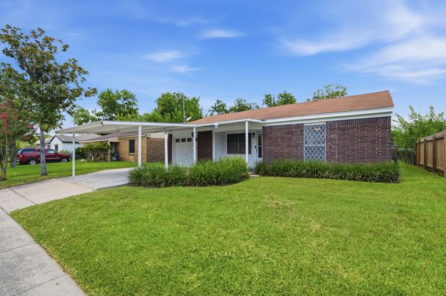 4018 Darlinghurst Drive, Houston, TX 77045