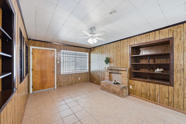 4018 Darlinghurst Drive, Houston, TX 77045