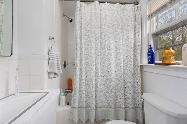 86 Transit Street, Providence, RI 02906