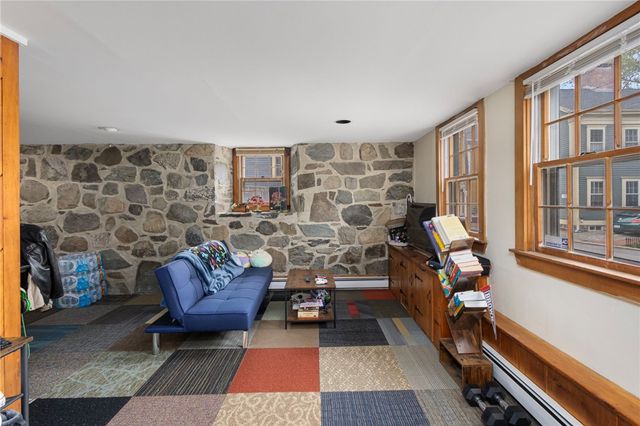 86 Transit Street, Providence, RI 02906