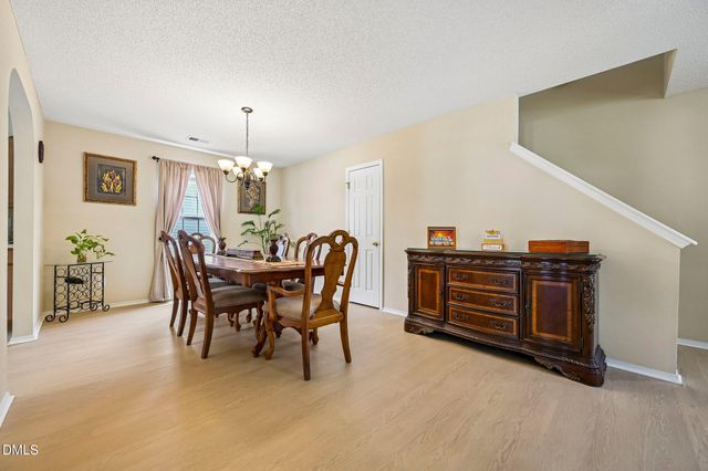 2916 Skybrook Lane, Durham, NC 27703