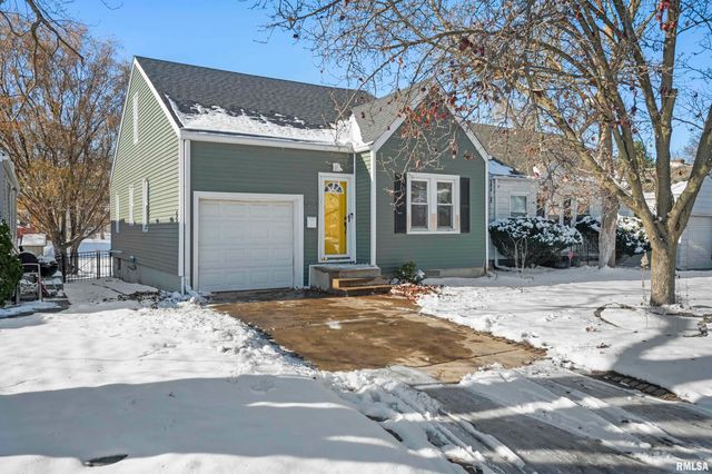 3207 N PARISH Avenue, Peoria, IL 61604