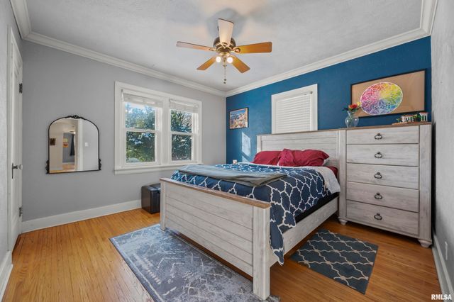 3207 N PARISH Avenue, Peoria, IL 61604