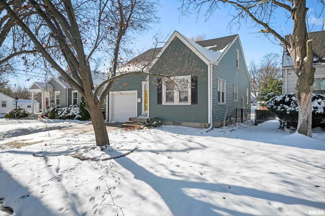 3207 N PARISH Avenue, Peoria, IL 61604