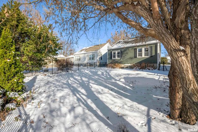 3207 N PARISH Avenue, Peoria, IL 61604