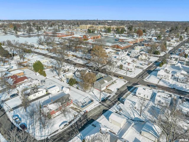 3207 N PARISH Avenue, Peoria, IL 61604