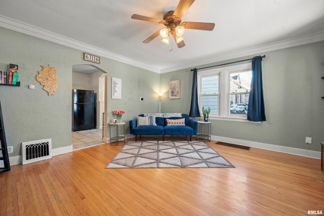 3207 N PARISH Avenue, Peoria, IL 61604