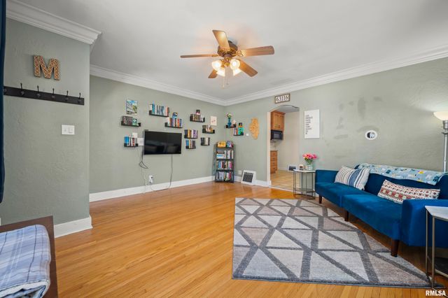 3207 N PARISH Avenue, Peoria, IL 61604