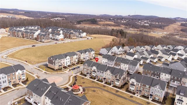 703 Truth Ln, Cranberry Twp, PA 16066