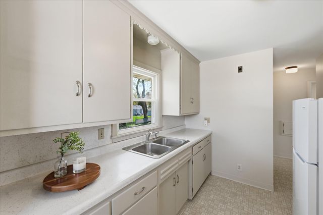 3511 Yukon Avenue S, Saint Louis Park, MN 55426