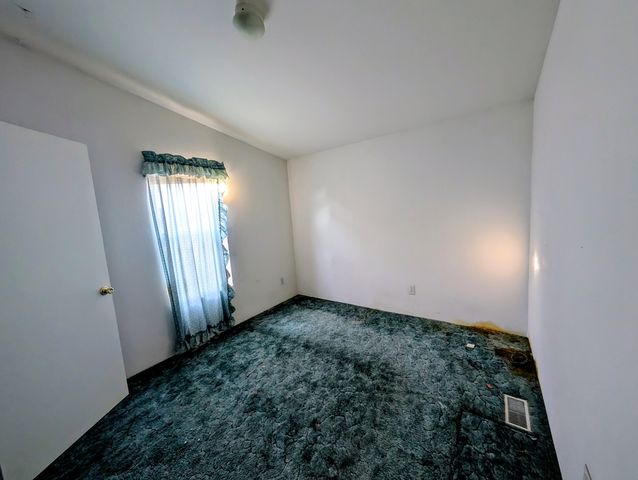 4826 Douglas Avenue, Klamath Falls, OR 97601