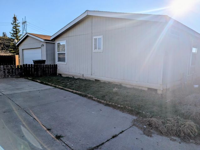 4826 Douglas Avenue, Klamath Falls, OR 97601