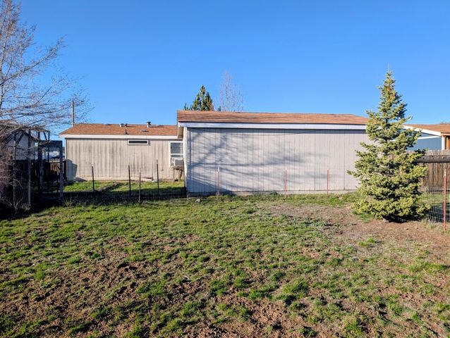 4826 Douglas Avenue, Klamath Falls, OR 97601