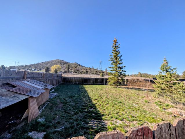 4826 Douglas Avenue, Klamath Falls, OR 97601