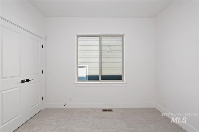 6606 N Good Dr, Eagle, ID 83629