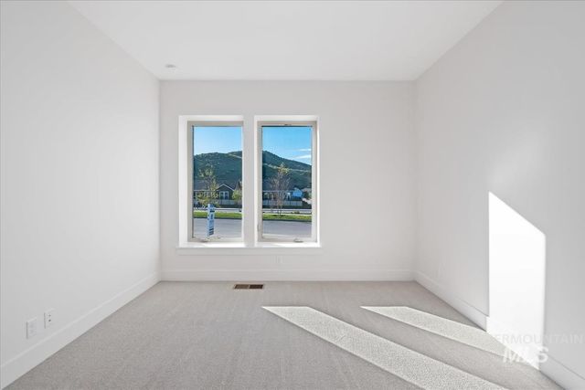 6606 N Good Dr, Eagle, ID 83629