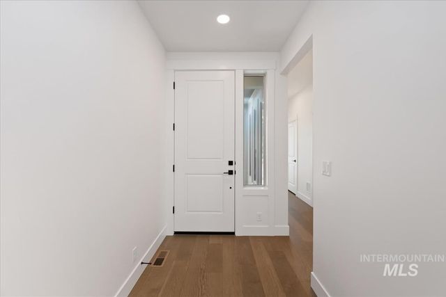 6606 N Good Dr, Eagle, ID 83629