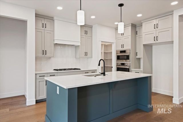 6606 N Good Dr, Eagle, ID 83629