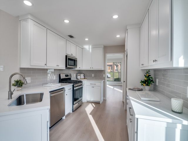 3506 Lily Lane, Rowlett, TX 75089