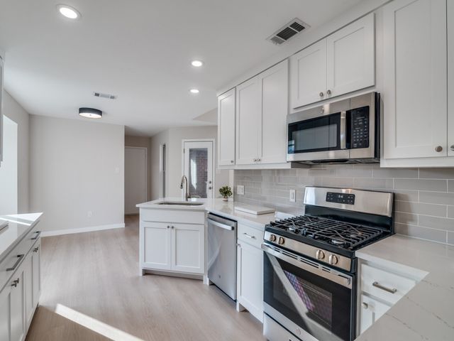 3506 Lily Lane, Rowlett, TX 75089