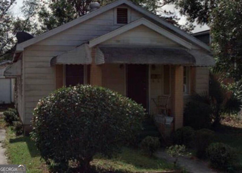 605 E 35th Street, Savannah, GA 31401