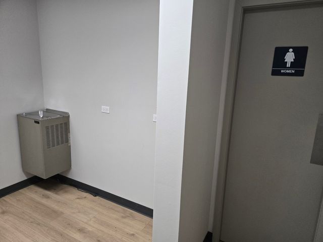 261 E Lake Street, Bloomingdale, IL 60108