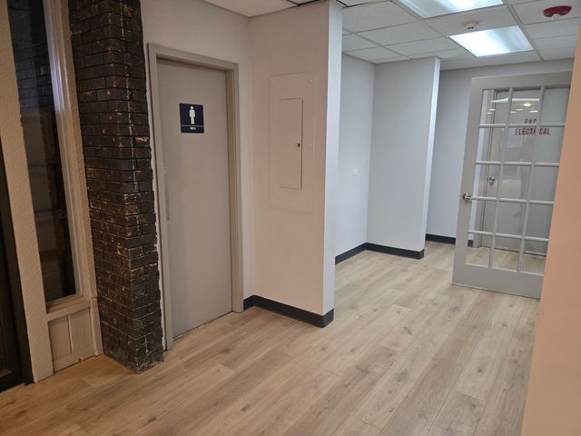 261 E Lake Street, Bloomingdale, IL 60108