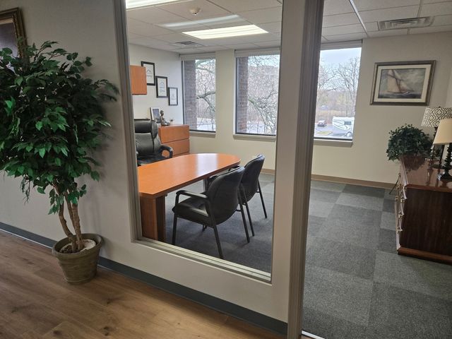 261 E Lake Street, Bloomingdale, IL 60108