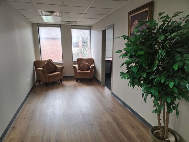 261 E Lake Street, Bloomingdale, IL 60108