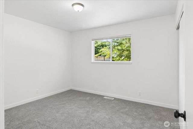 1542 Roland Avenue, Port Orchard, WA 98366
