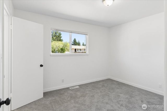1542 Roland Avenue, Port Orchard, WA 98366