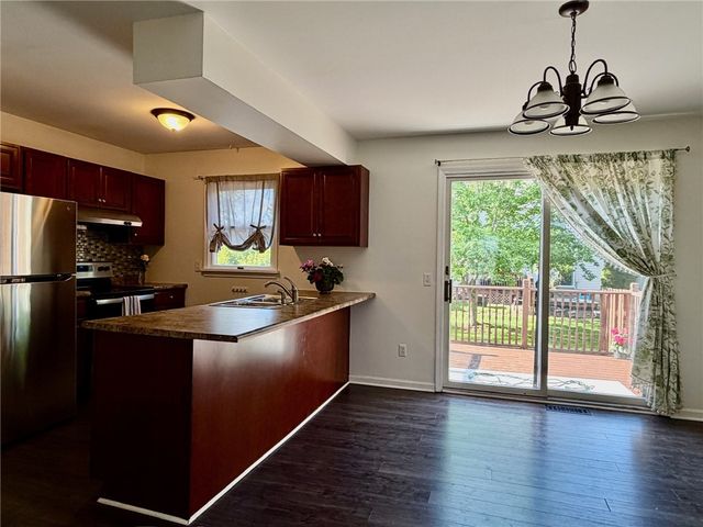 6437 Sterling Circle, Victor, NY 14564