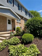 6437 Sterling Circle, Victor, NY 14564