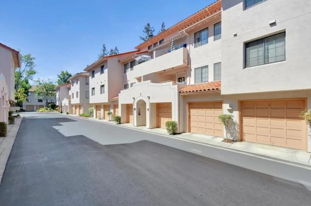 10241 Nile Drive, Cupertino, CA 95014