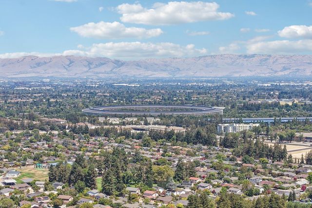 10241 Nile Drive, Cupertino, CA 95014