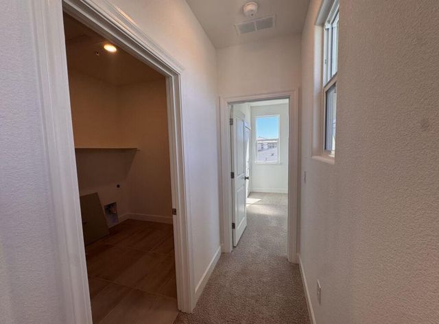 517 Flannel Ct, Roseville, CA 95747