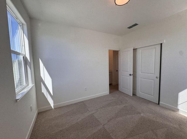 517 Flannel Ct, Roseville, CA 95747