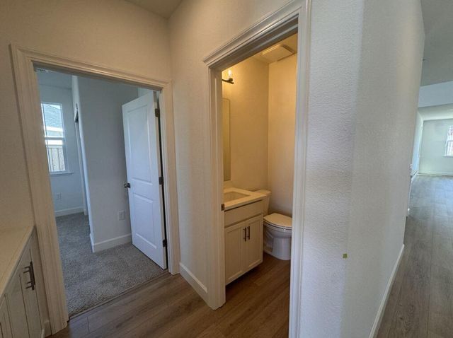 517 Flannel Ct, Roseville, CA 95747