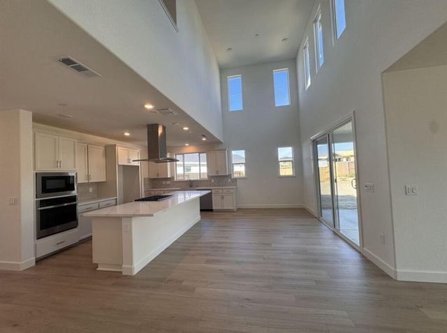 517 Flannel Ct, Roseville, CA 95747