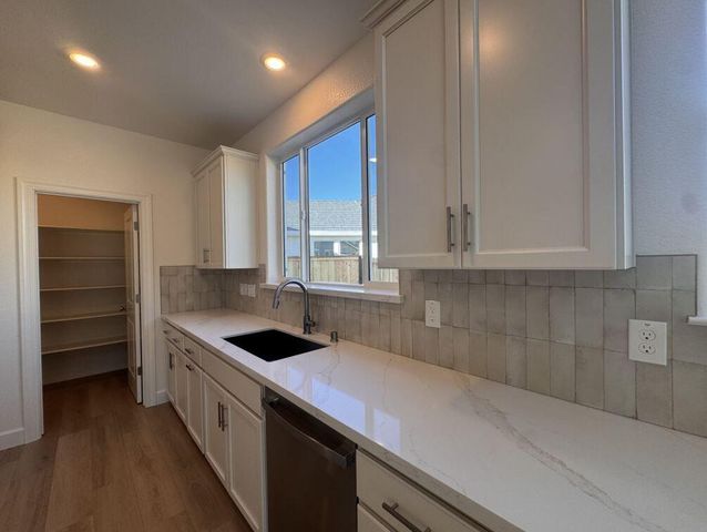 517 Flannel Ct, Roseville, CA 95747