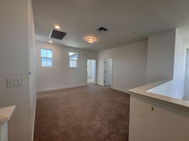 517 Flannel Ct, Roseville, CA 95747