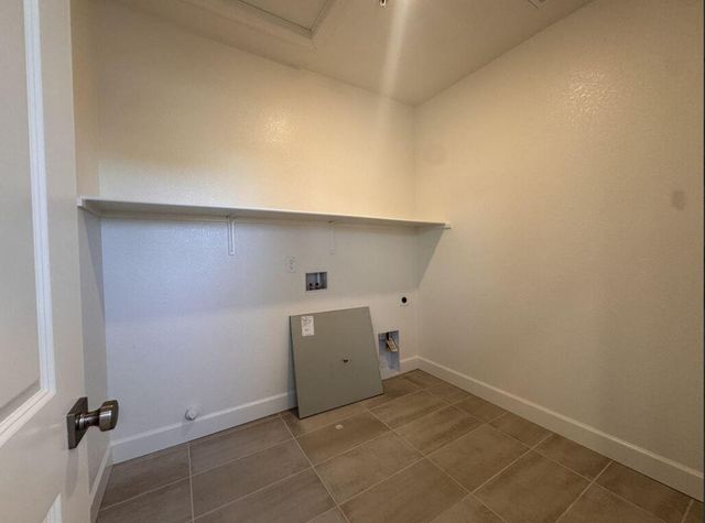 517 Flannel Ct, Roseville, CA 95747