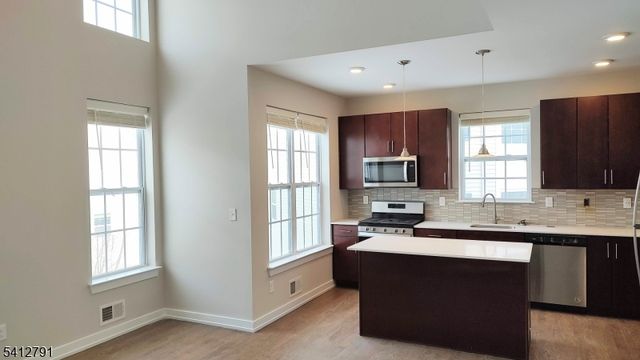 88 Sowers Dr, Mount Olive Twp., NJ 07840