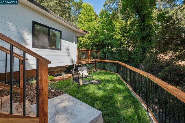 50 Overhill Rd, Orinda, CA 94563