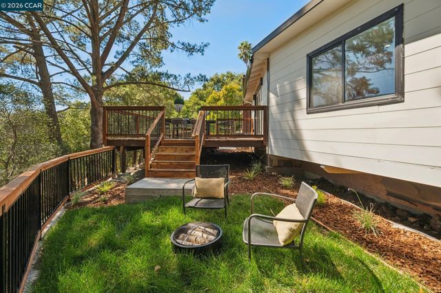 50 Overhill Rd, Orinda, CA 94563
