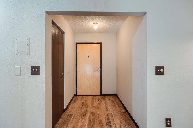 1700 Four Oaks Road 314B, Eagan, MN 55121