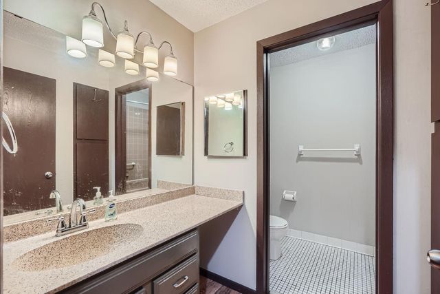 1700 Four Oaks Road 314B, Eagan, MN 55121